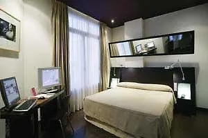 酒店 鲁发法高科技酒店 3*